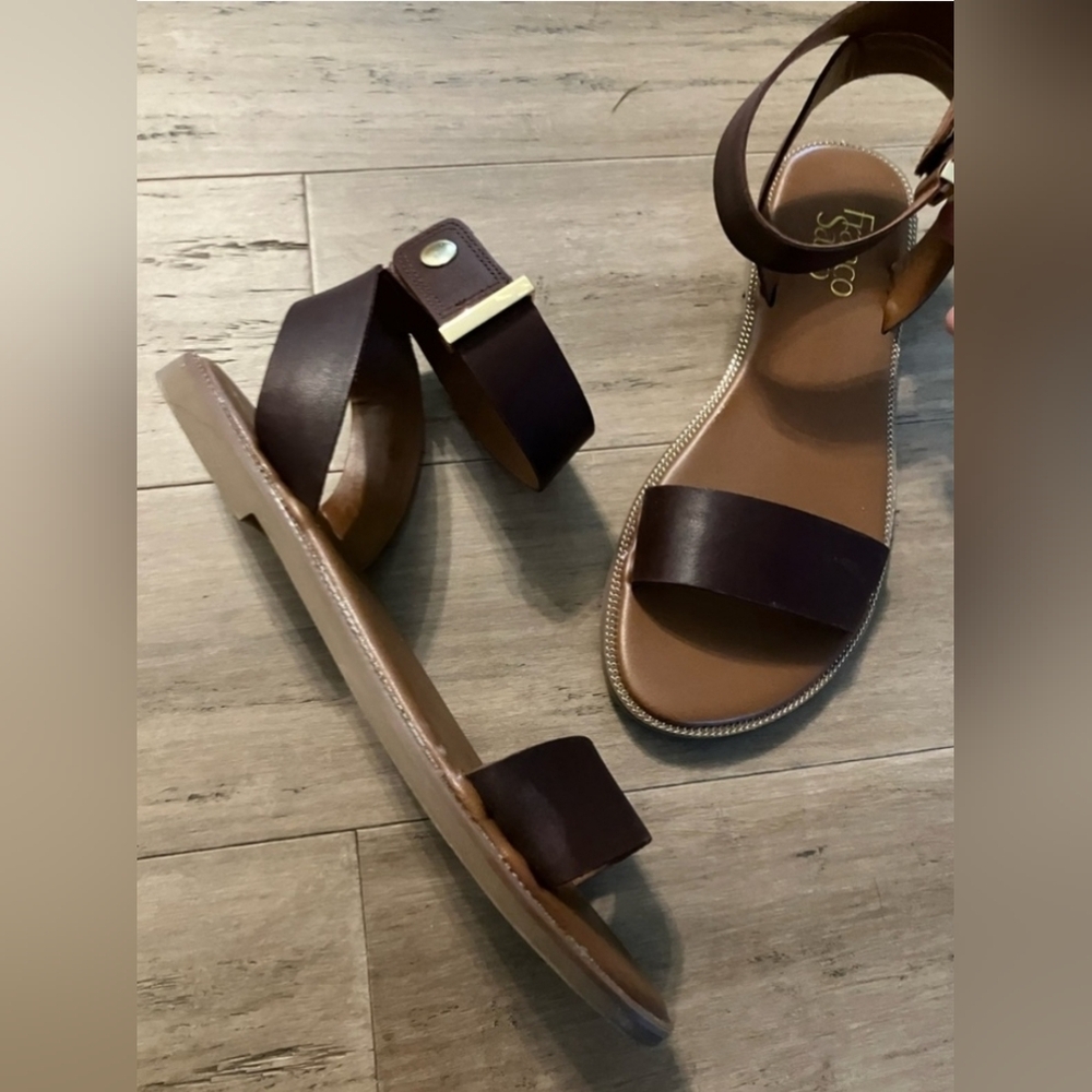 Like new leather Franco Sarto women’s sandals! Size 9 - Picture 4 of 4
